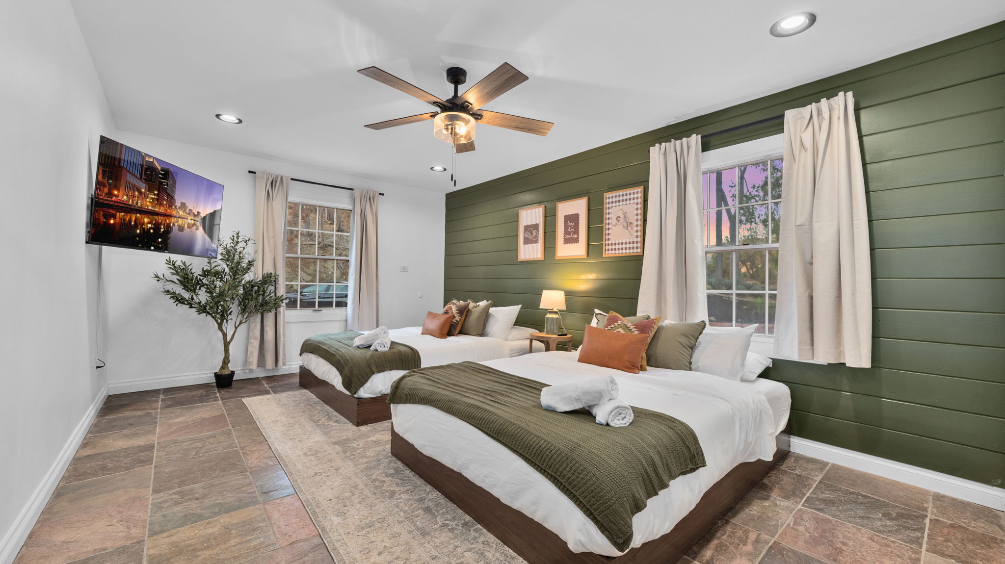Queen Bed
