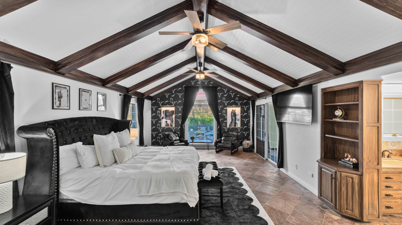 King Bed
